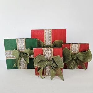 Handcrafted Reclaimed Pallet Wood Standing Christmas Present Mantle Decor Set